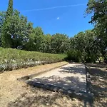 Provencale Familiale Avec Piscine فيلة