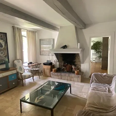 ヴィラ Provencale Familiale Avec Piscine