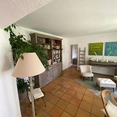 Provencale Familiale Avec Piscine ヴィラ *