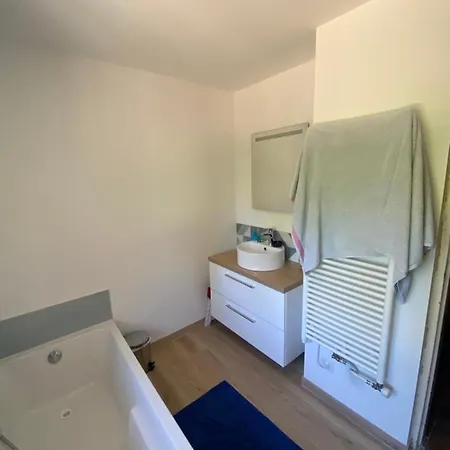 Provencale Familiale Avec Piscine ヴィラ グリモー