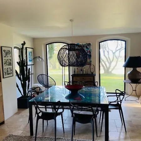 Provencale Familiale Avec Piscine グリモー