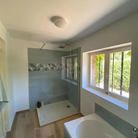 Provencale Familiale Avec Piscine Willa Grimaud