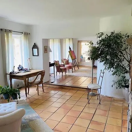 Provencale Familiale Avec Piscine グリモー