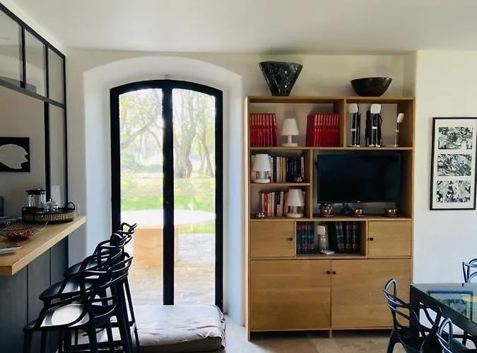 Provençale Familiale Avec Piscine