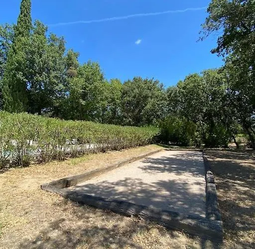 Provençale Familiale Avec Piscine Villa