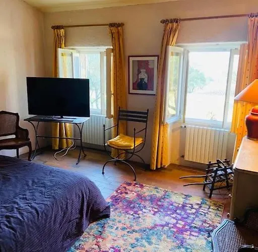 Villa Provençale Familiale Avec Piscine *